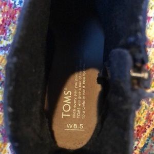 Toms desert suede wedge bootie